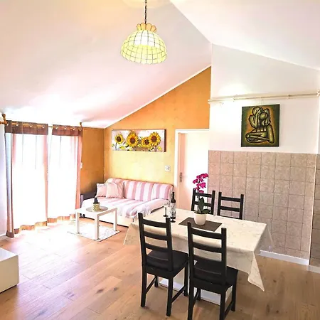 Apartament & Milena