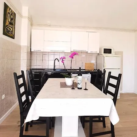 Διαμέρισμα & Milena