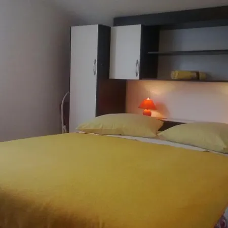 & Milena Apartament *