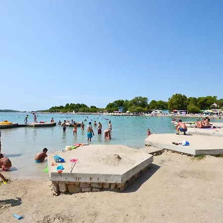 & Milena Vodice