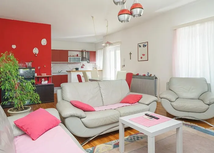 Apartments&rooms Milena Appartement