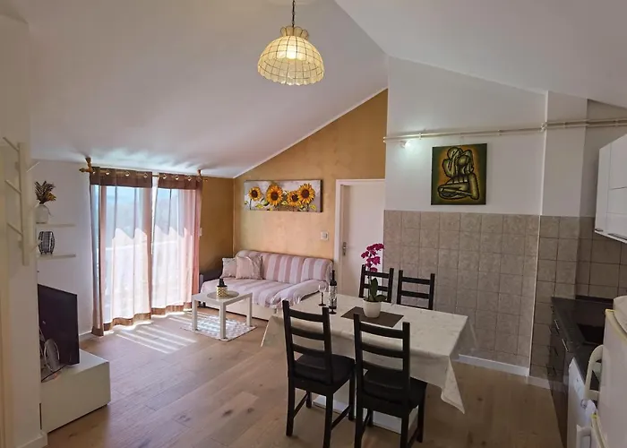 Apartament & Milena *