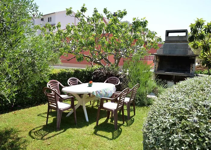 Apartments&rooms Milena *